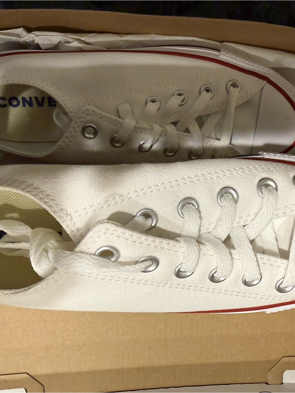 New in Box Converse All Star OX Optical White 8.5 Women’s/6.5 Men’s